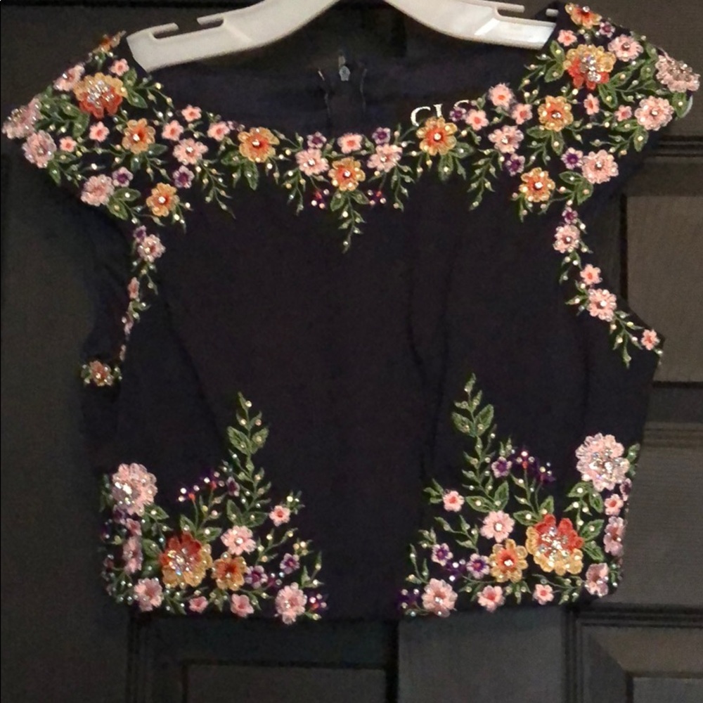 2 piece - Picture 2 of 4